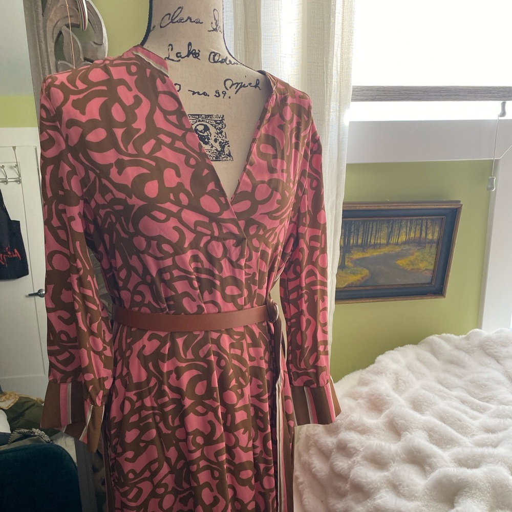 Long-sleeve dress